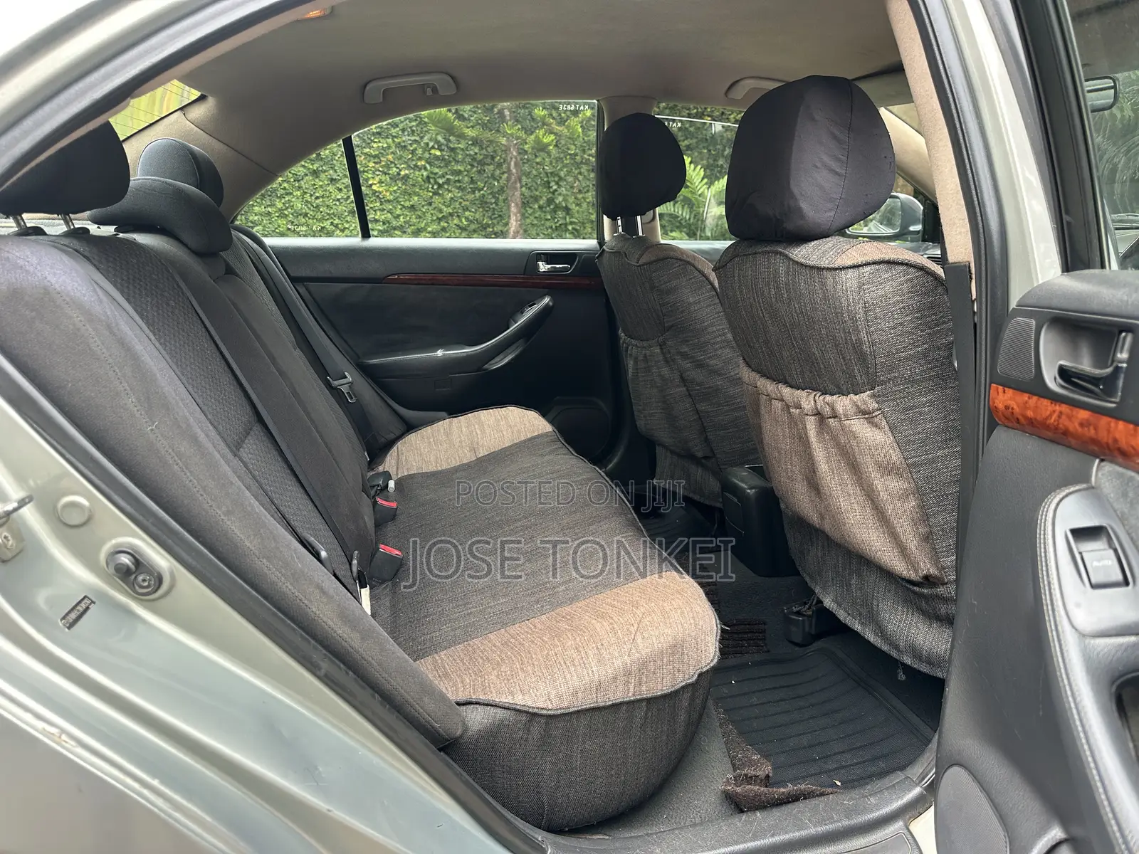 Toyota Avensis Liftback 2004 Gray