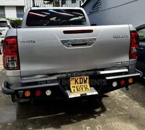 Toyota Hilux Revo Double Cab Deisel 2.4 AWD 2018 Silver