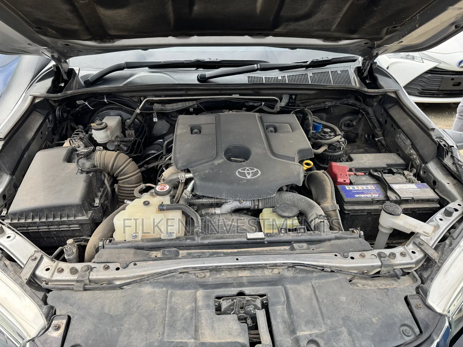 Toyota Hilux Revo Double Cab Deisel 2.4 AWD 2018 Silver