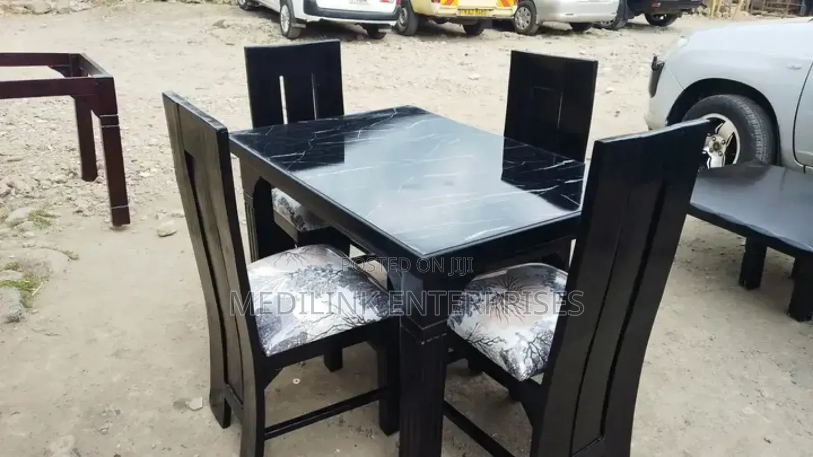 4-Seater Solid Dinning Table Set