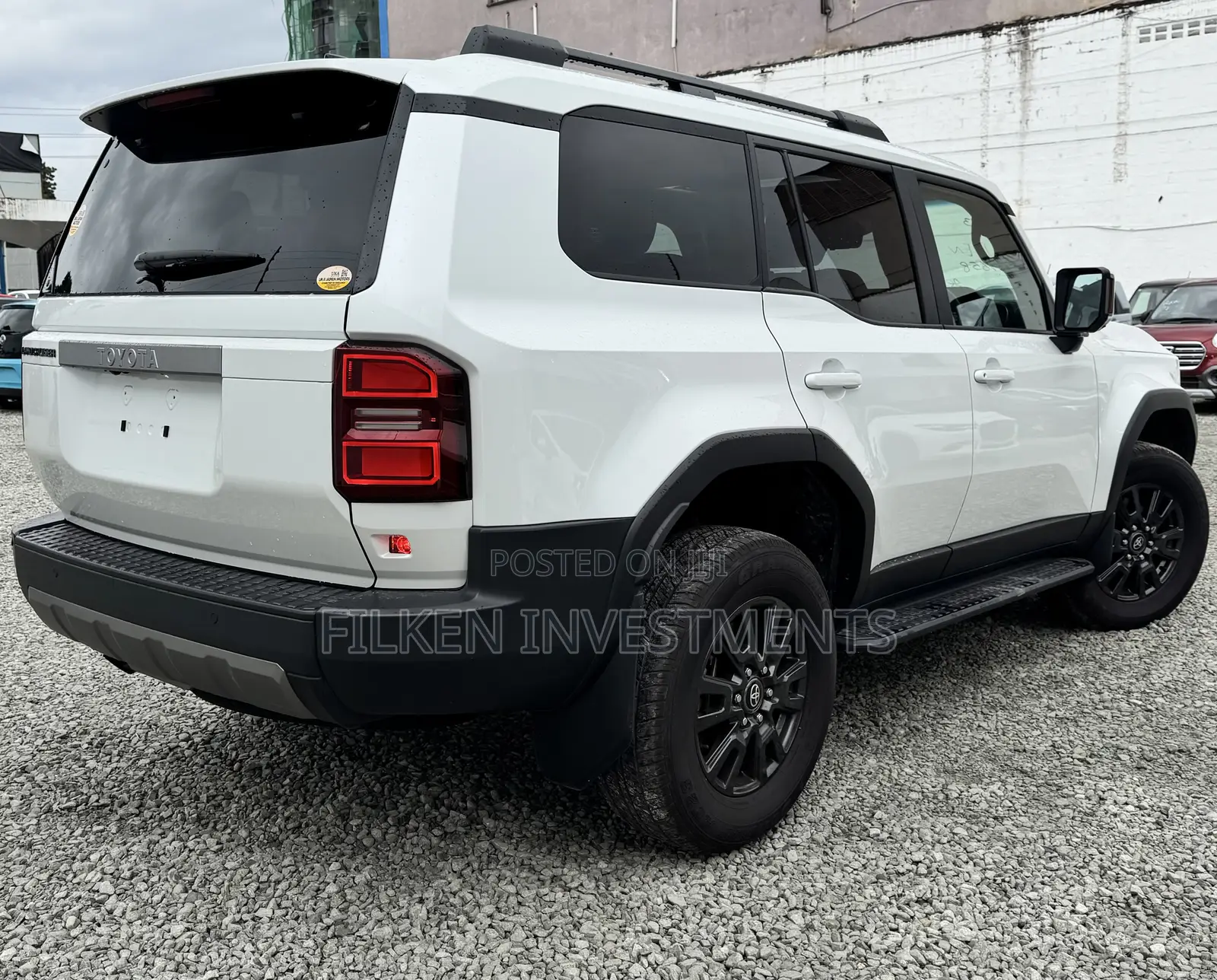 Toyota Land Cruiser Prado 2.7 2023 White