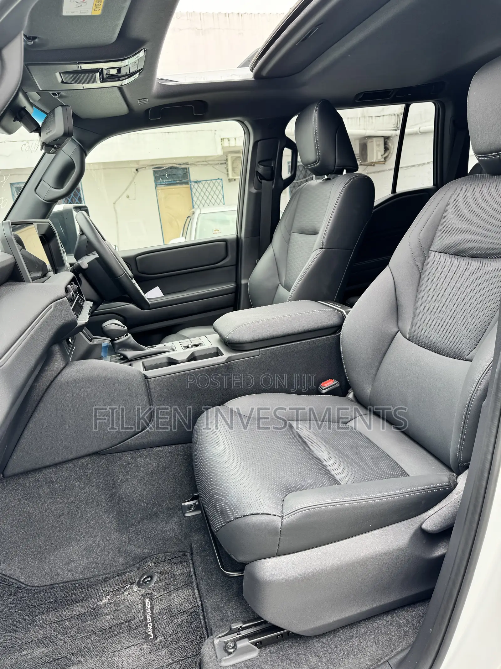 Toyota Land Cruiser Prado 2.7 2023 White