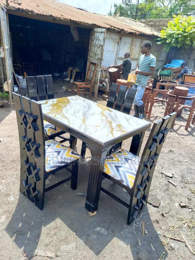 Marble Sule X Chair 4-Seater Dinning Table Set