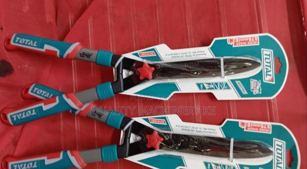 Genuine Total Manual Hedge Trimmer