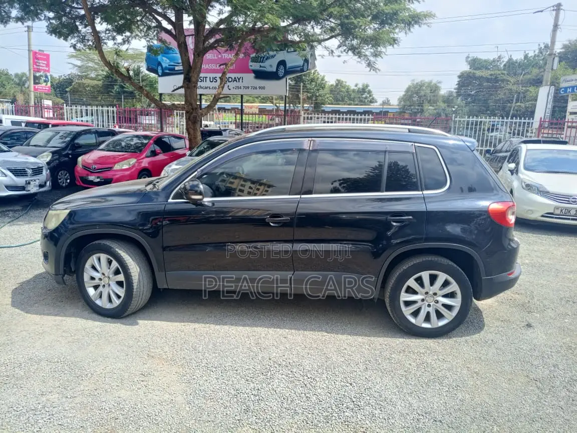 Volkswagen Tiguan S 2011 Matt Black