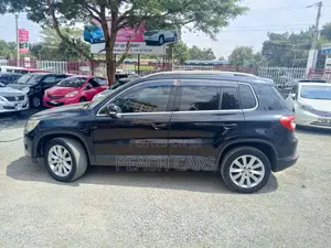 Volkswagen Tiguan S 2011 Matt Black