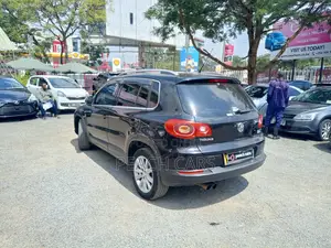 Volkswagen Tiguan S 2011 Matt Black