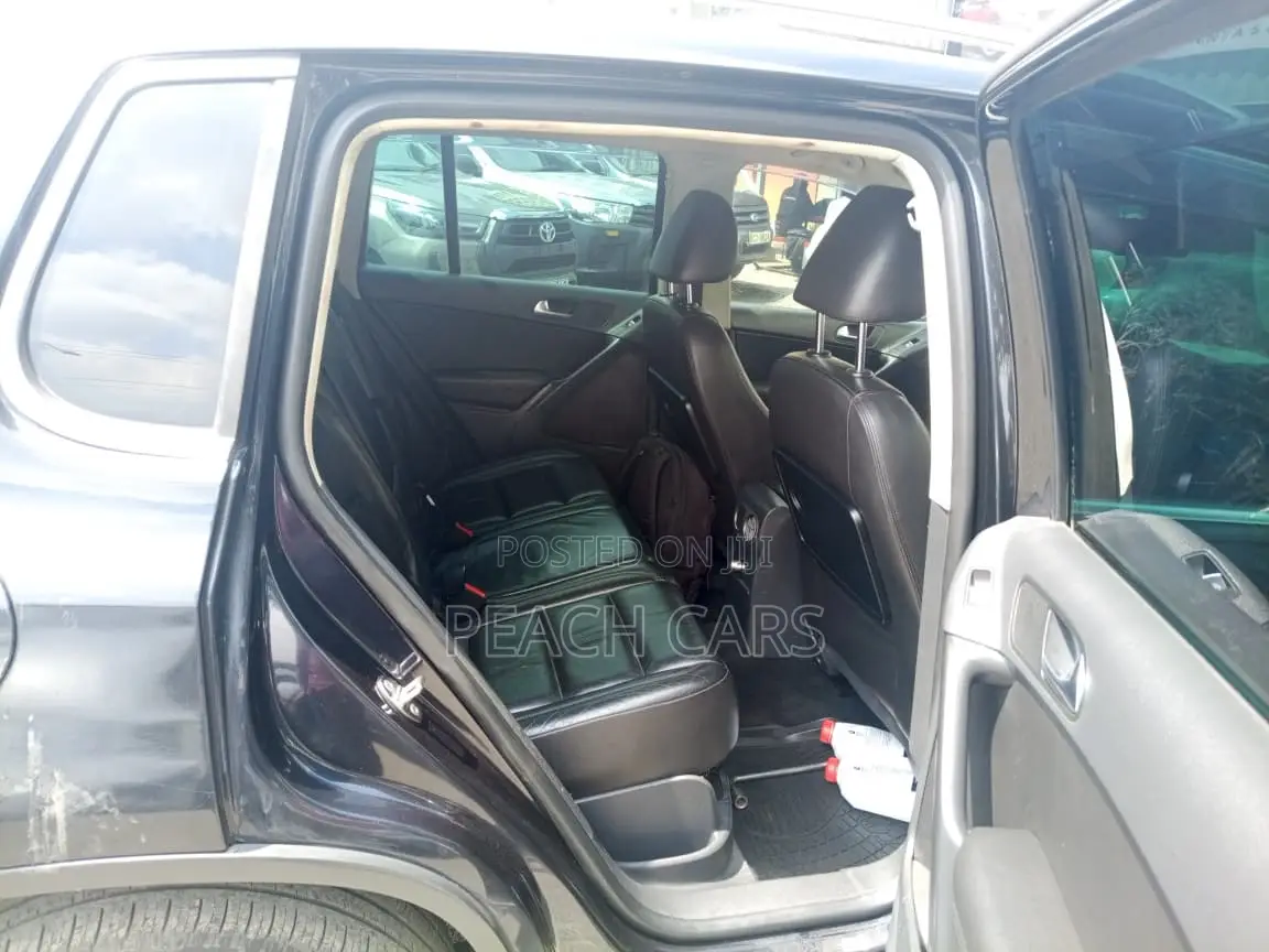 Volkswagen Tiguan S 2011 Matt Black