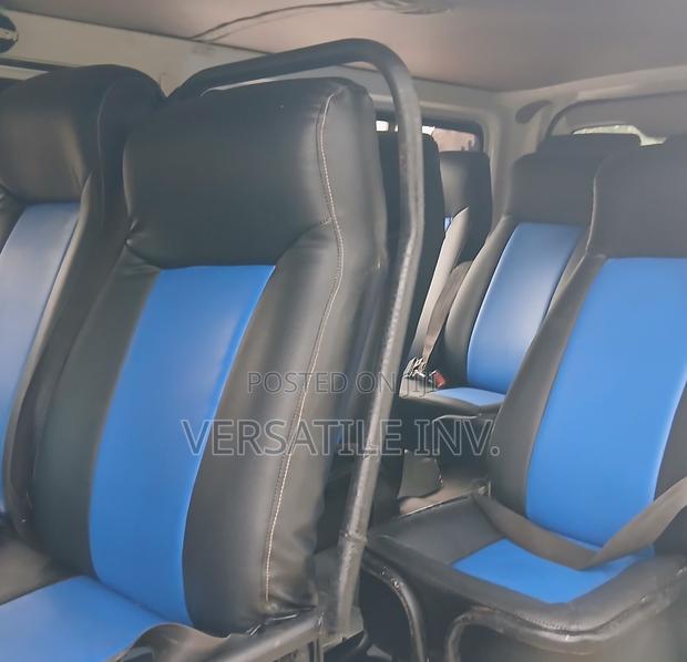 Toyota HiAce 2012 White - thumbnail 6