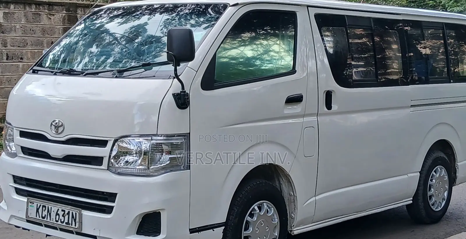 Toyota HiAce 2012 White