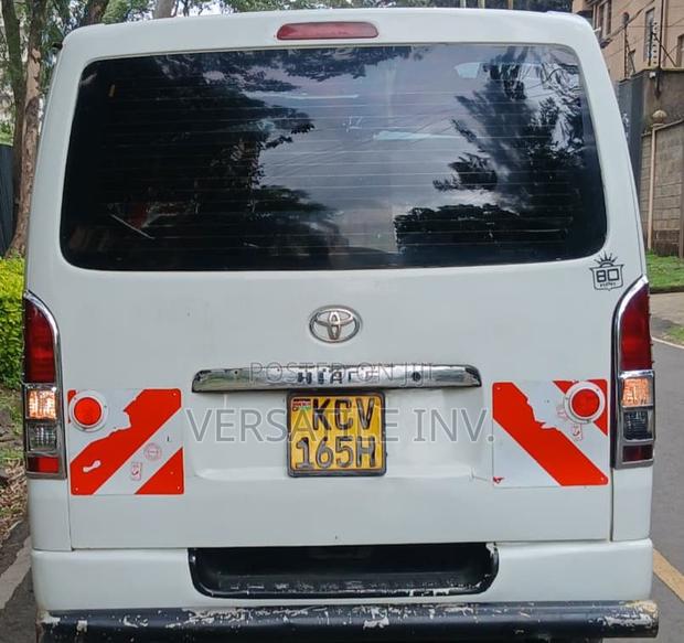 Toyota HiAce 2013 White - thumbnail 3
