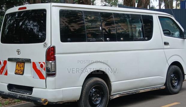Toyota HiAce 2013 White - thumbnail 5