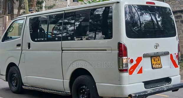 Toyota HiAce 2013 White - thumbnail 7