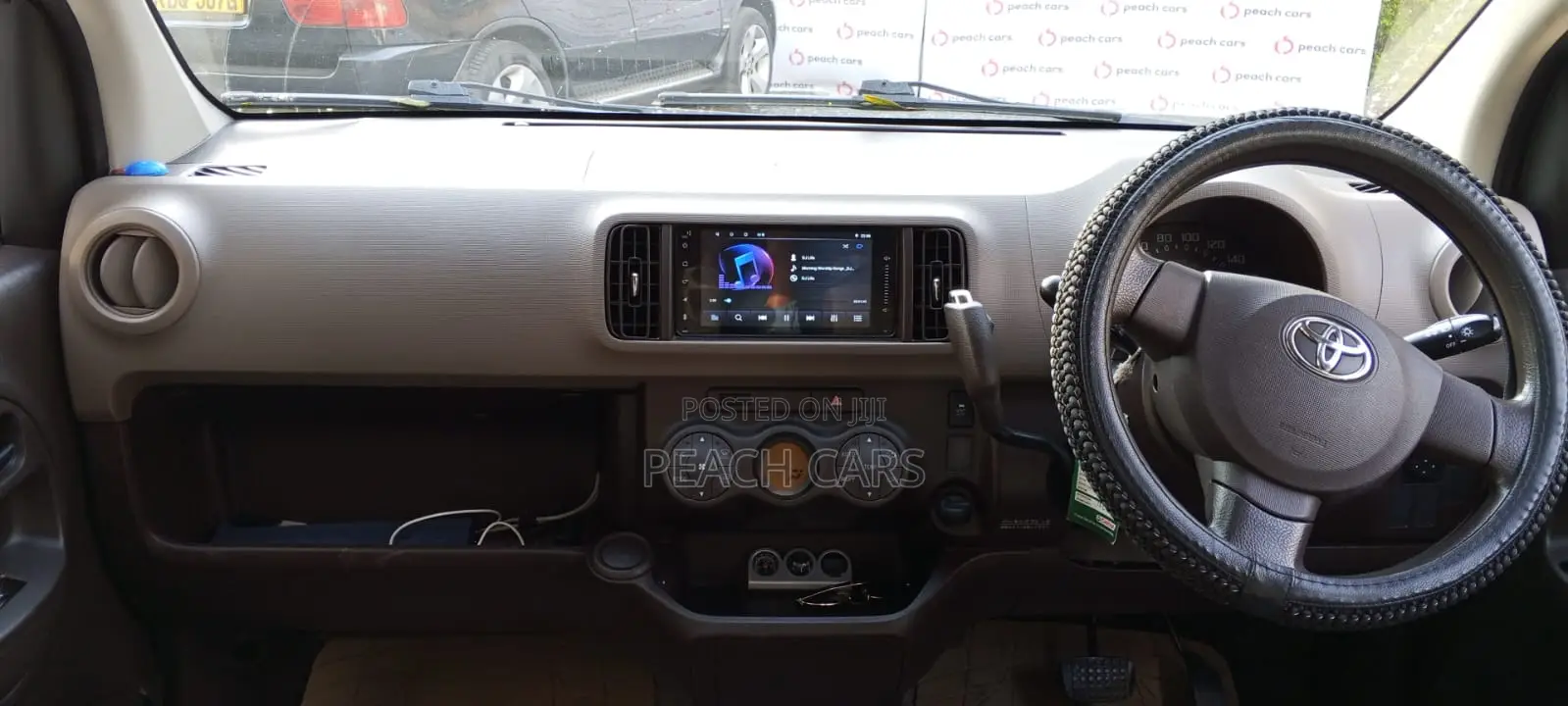 Toyota Passo 2015 Silver