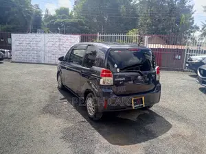 Toyota Spade 2014 Purple