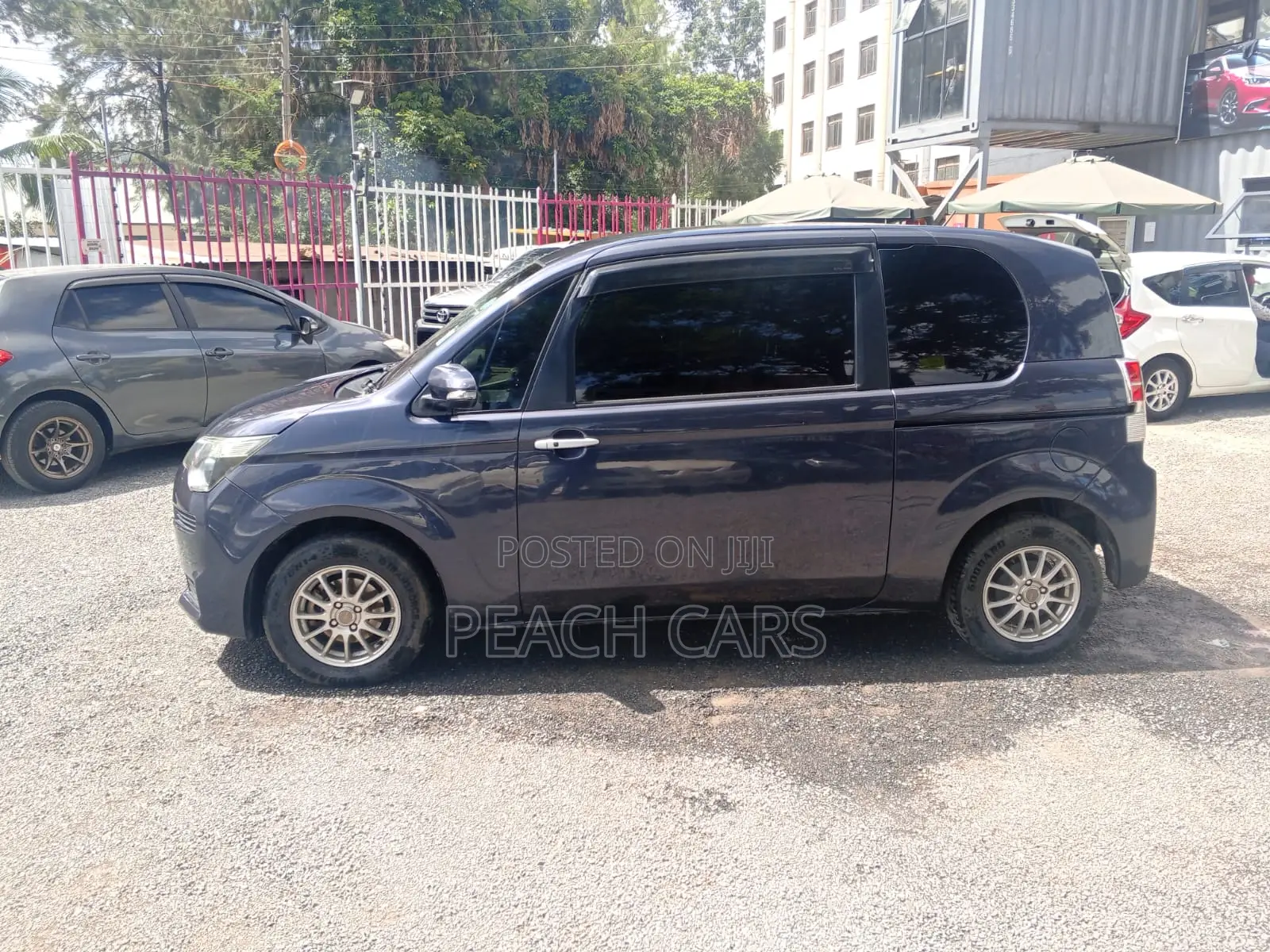 Toyota Spade 2014 Purple