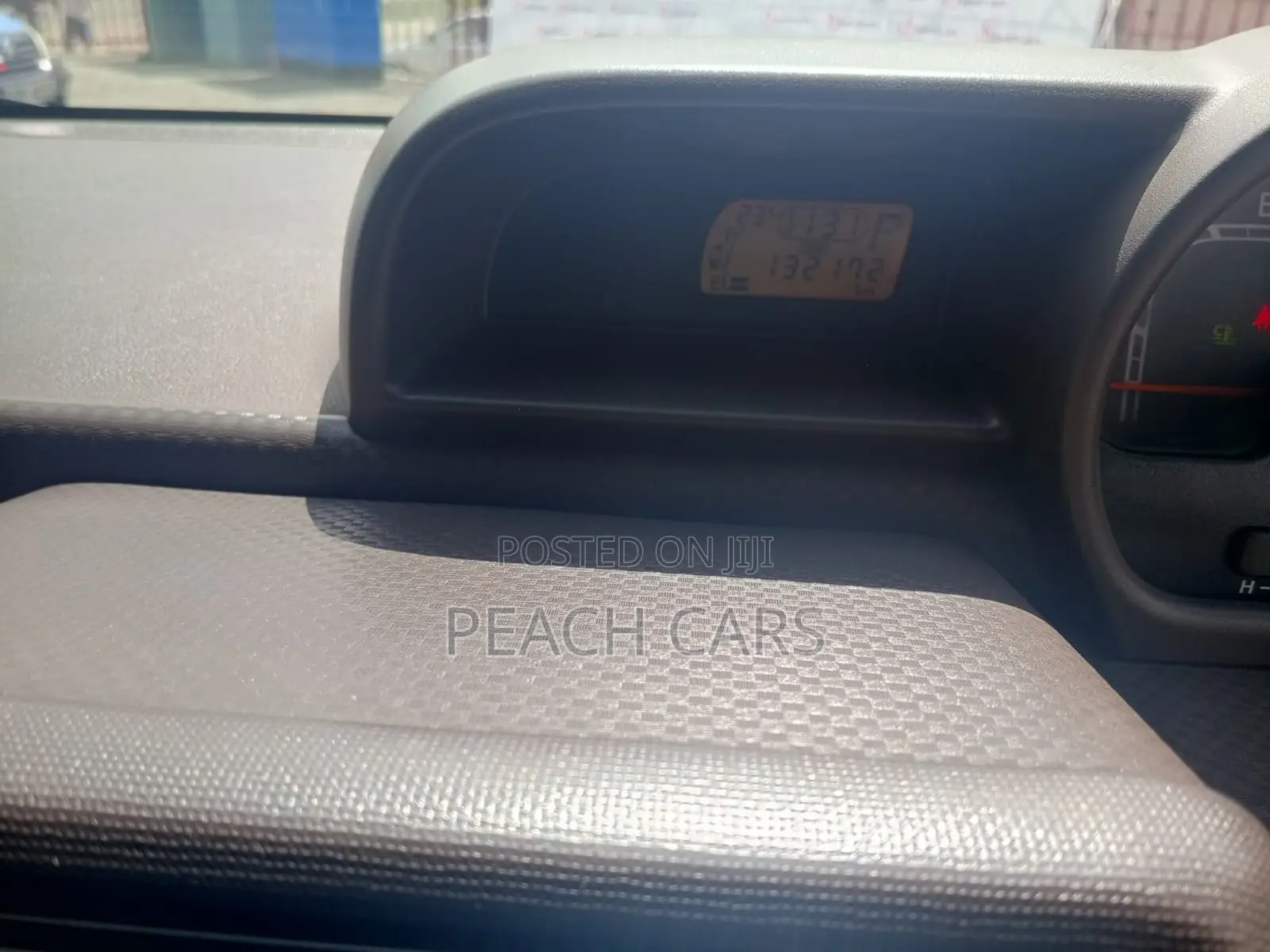 Toyota Spade 2014 Purple