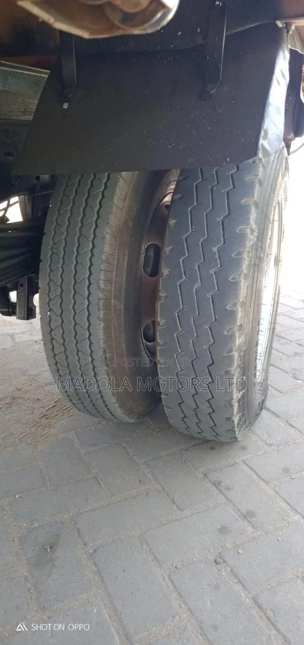 NPR Isuzu Lorry - thumbnail 3