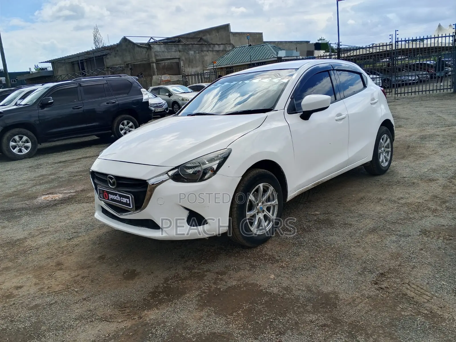 Mazda Demio 2015 Off white