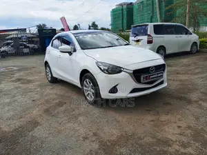 Mazda Demio 2015 Off white