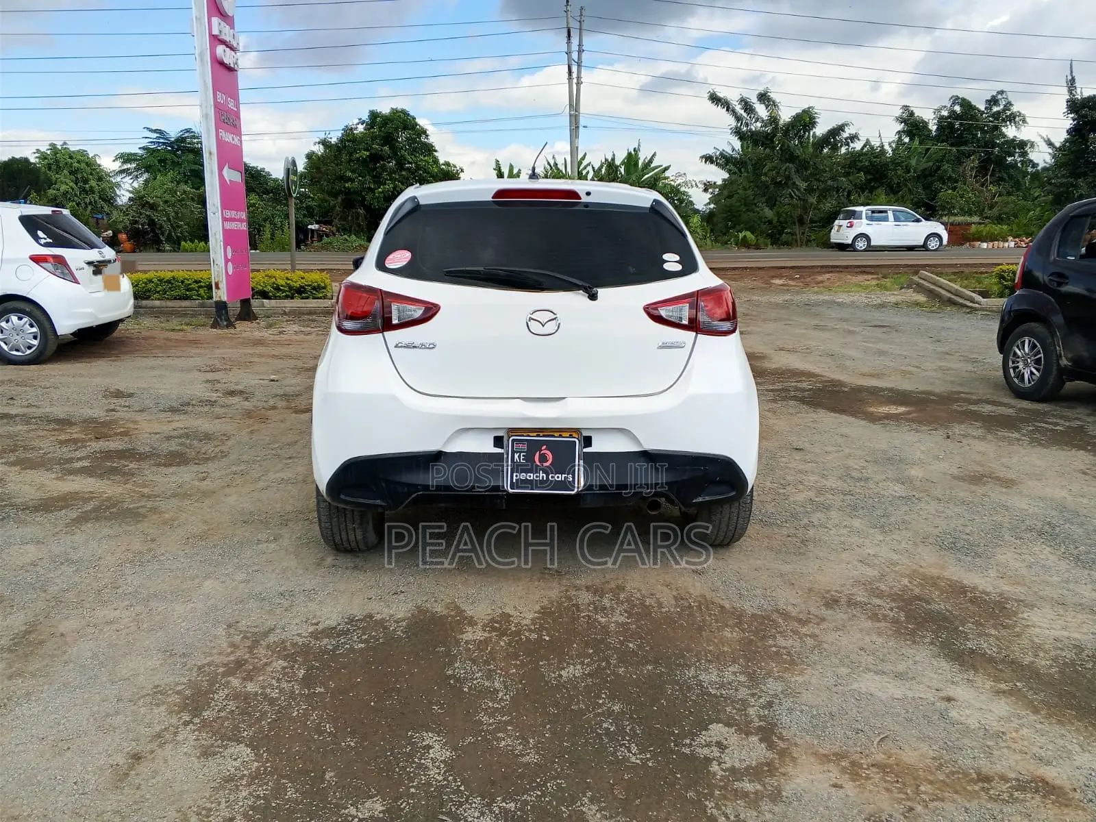 Mazda Demio 2015 Off white