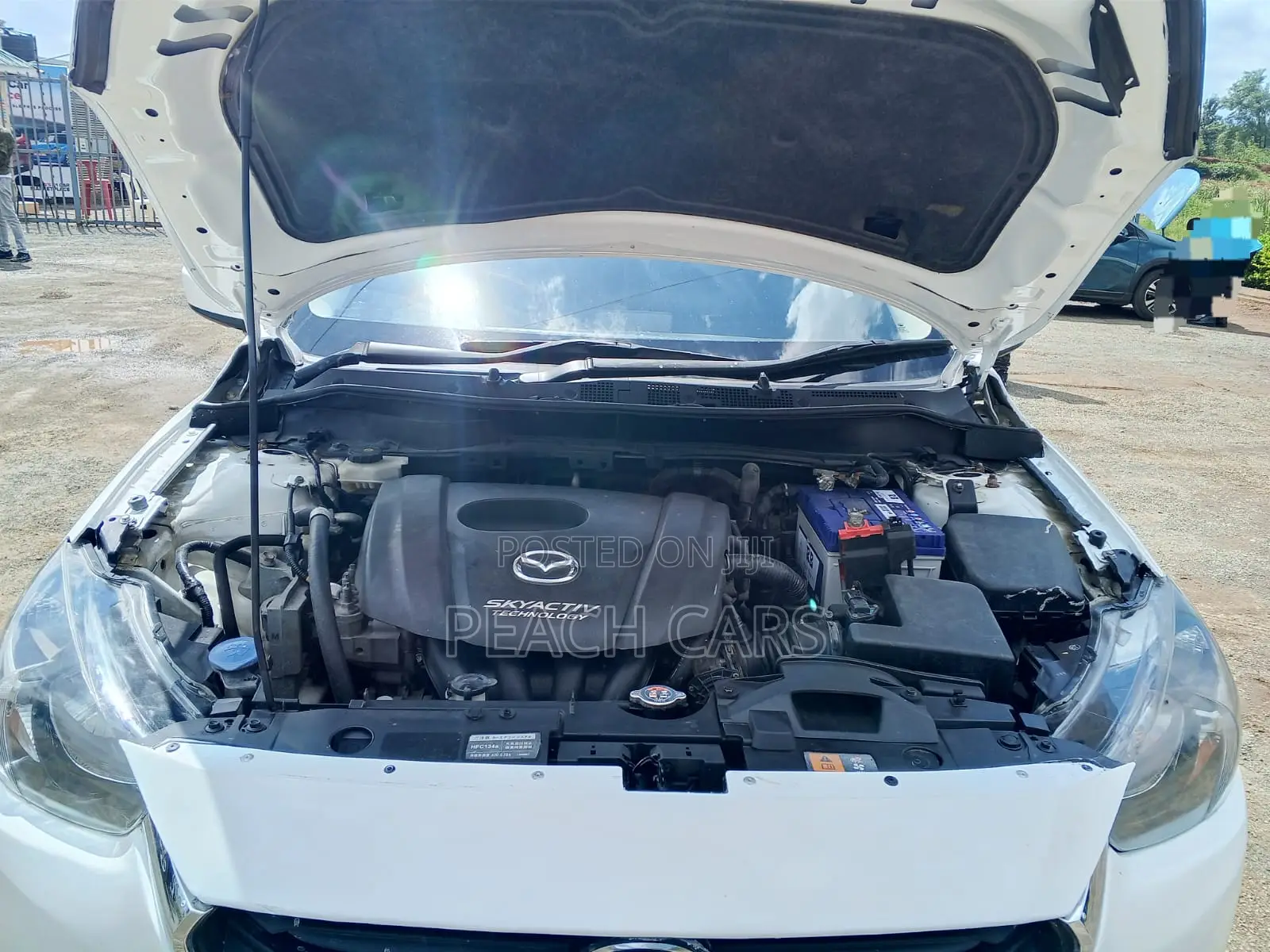 Mazda Demio 2015 Off white