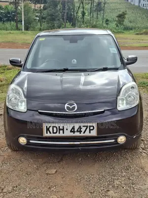 Mazda Verisa 2015 Maroon