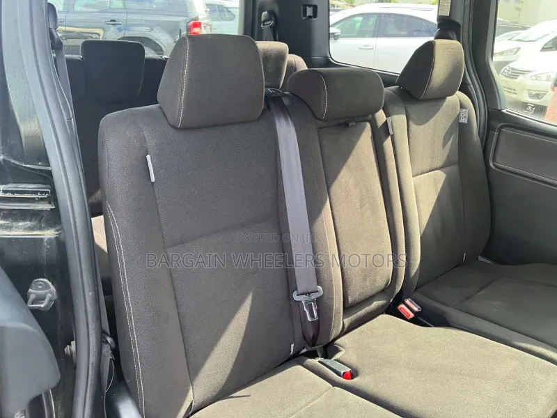 Toyota Esquire 2020 Black