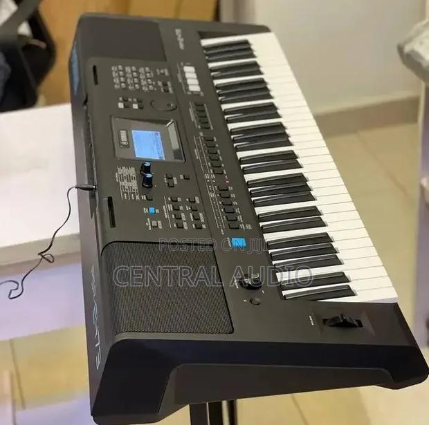 Yamaha PSR E473 61keys Portable Keyboard - thumbnail 2