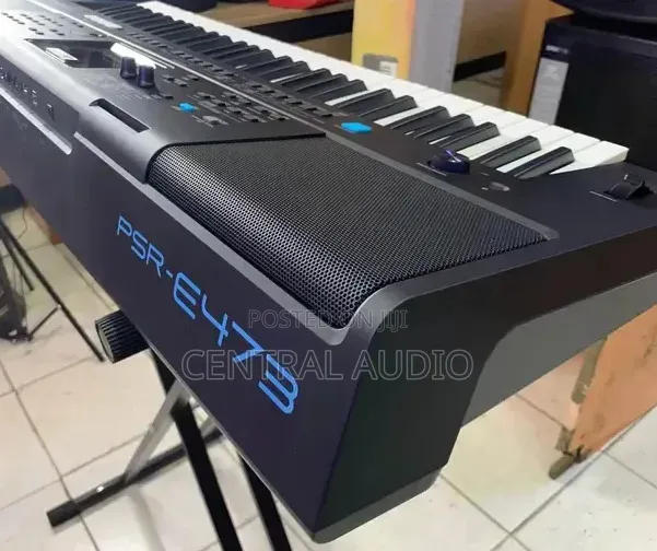 Original Portable Yamaha Series PSR E473 Piano With Free Adapter