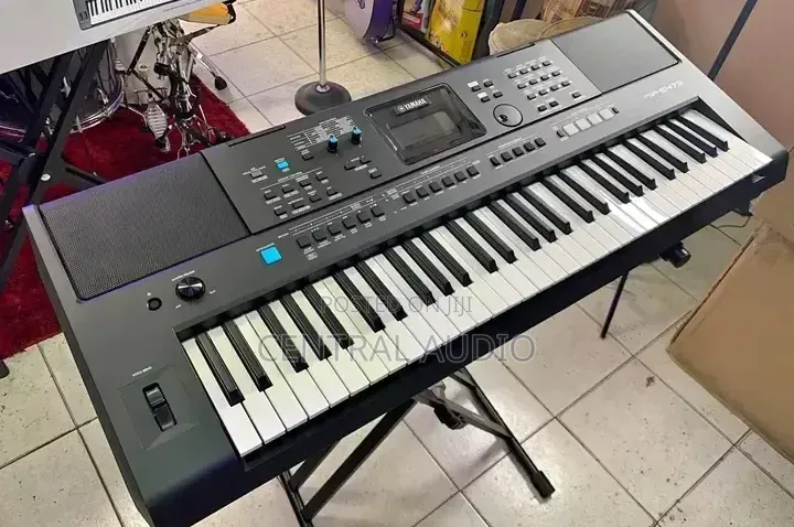Brand New Yamaha PSR E473 61keys Touch Sensitive Plus Original Adapter