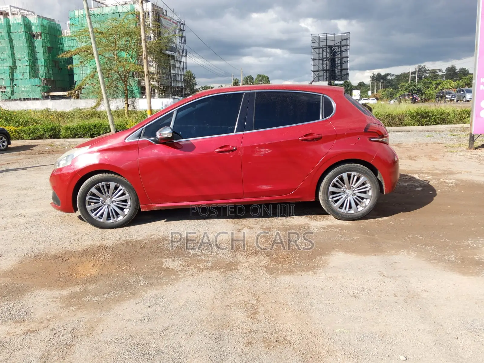 Peugeot 208 2016 Red