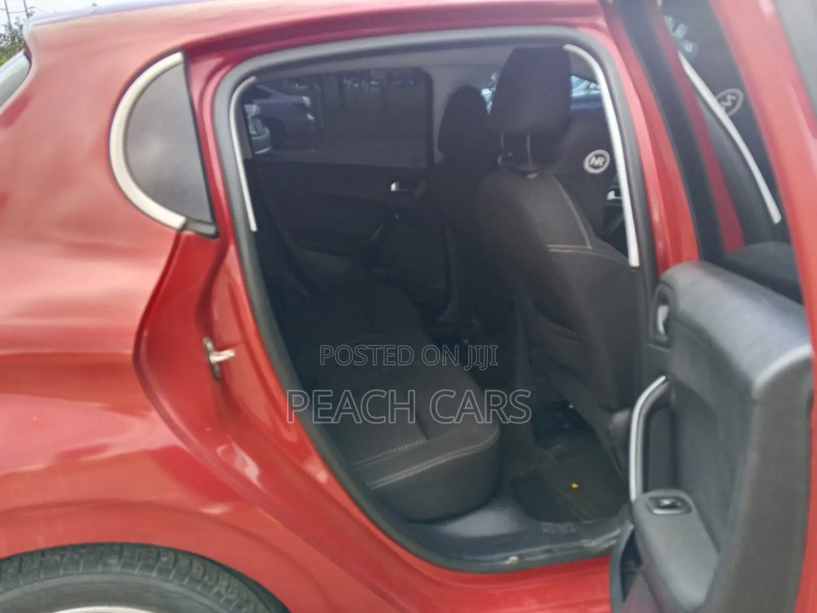 Peugeot 208 2016 Red