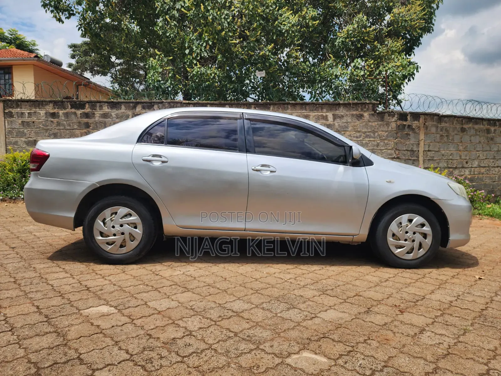 Toyota Axio 1.5 X 2WD 2011 Silver