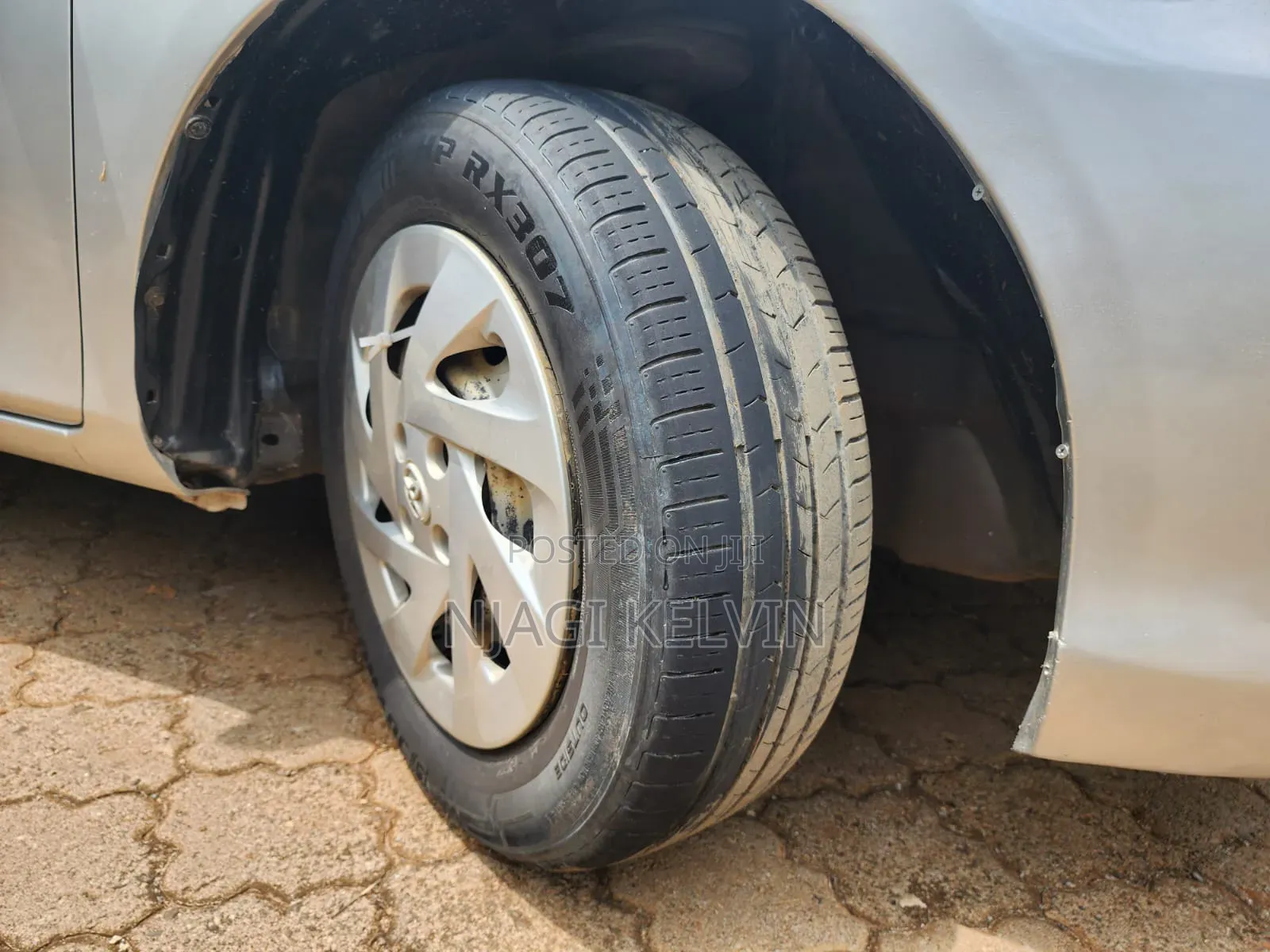 Toyota Axio 1.5 X 2WD 2011 Silver