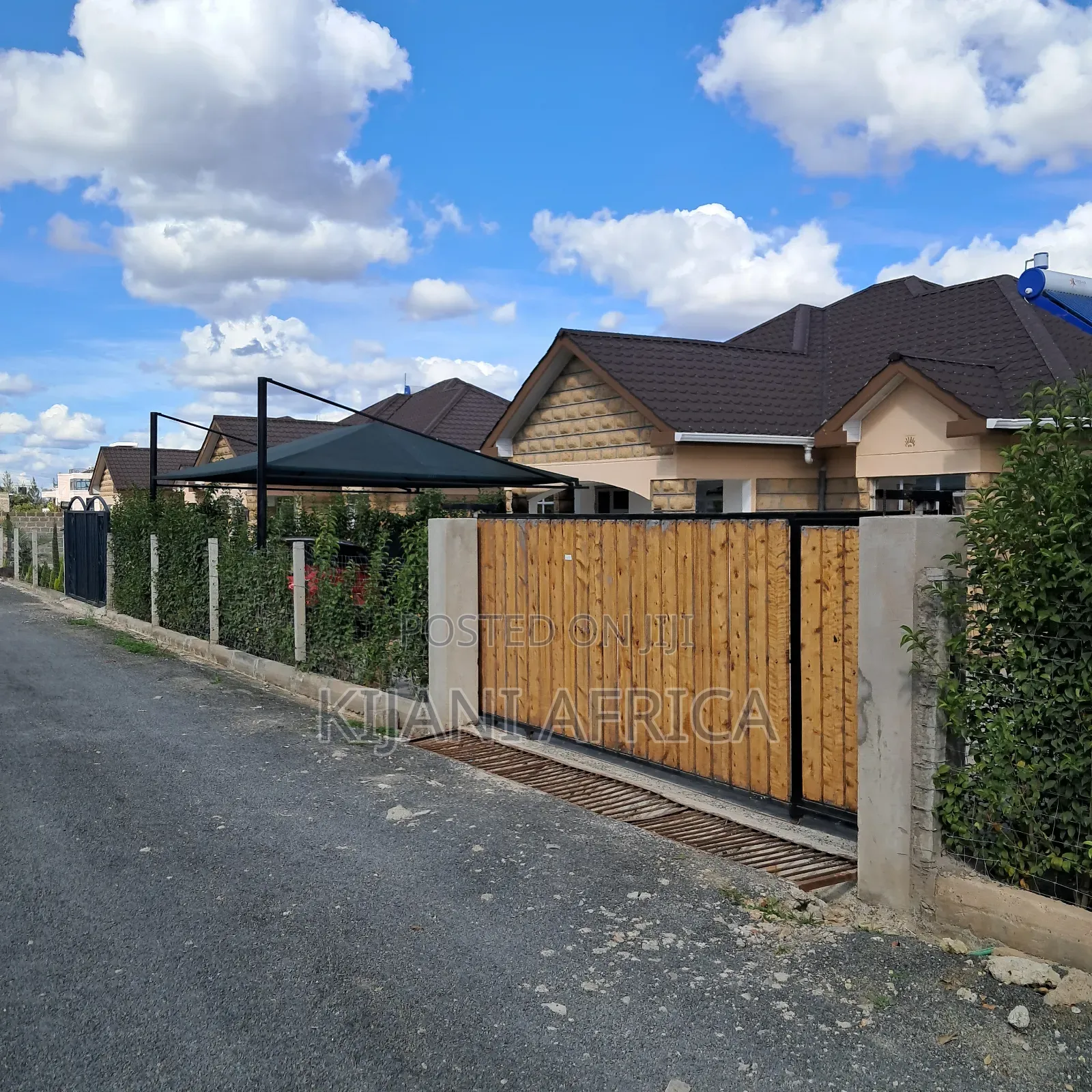 3bdrm Bungalow in Kitengela for sale