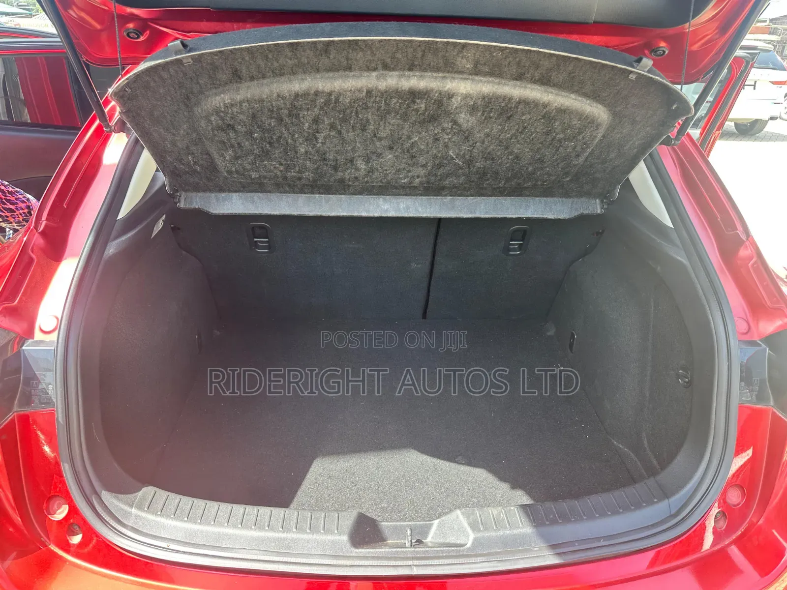 Mazda Axela SV Premium 2014 Red
