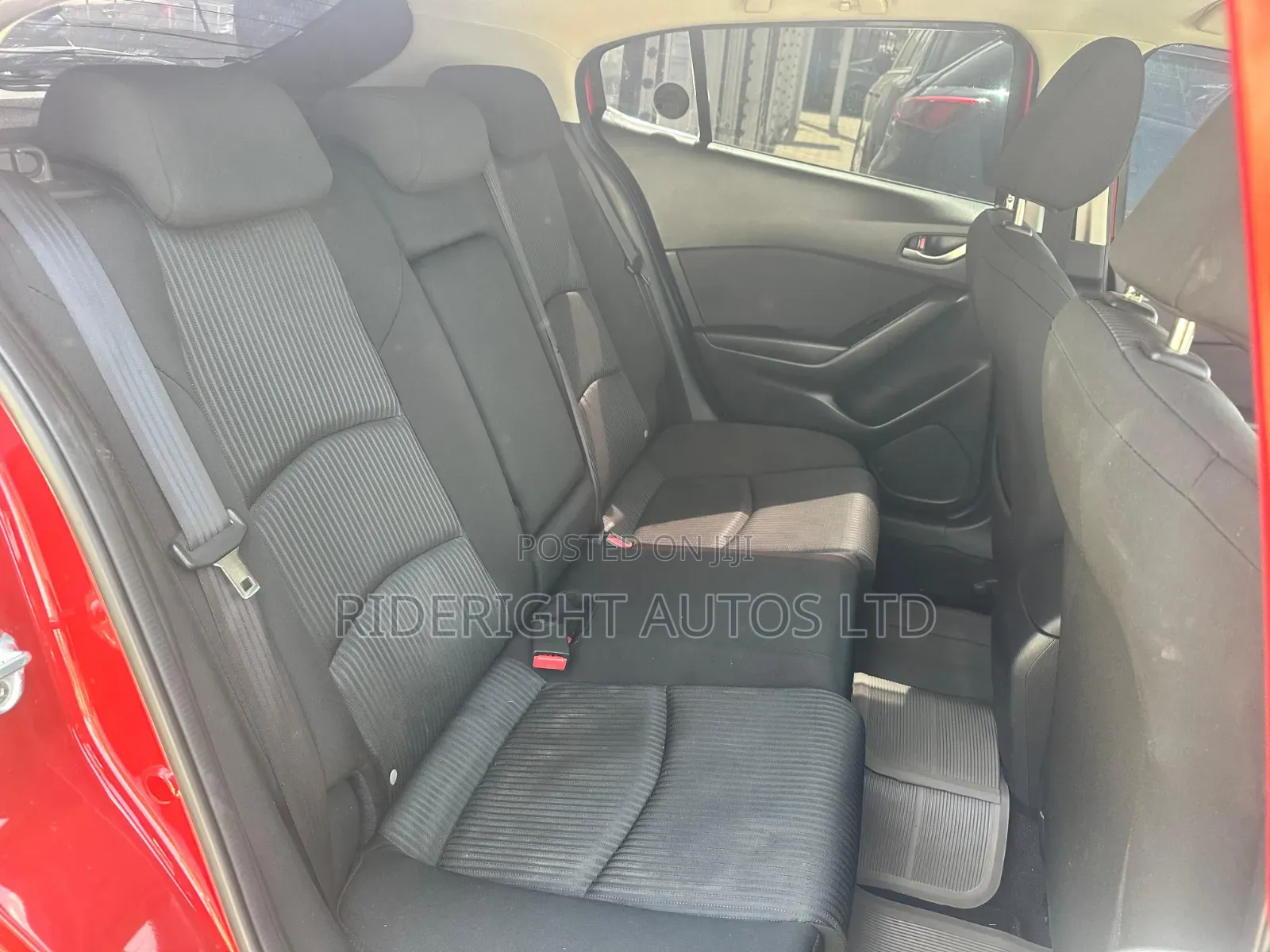 Mazda Axela SV Premium 2014 Red