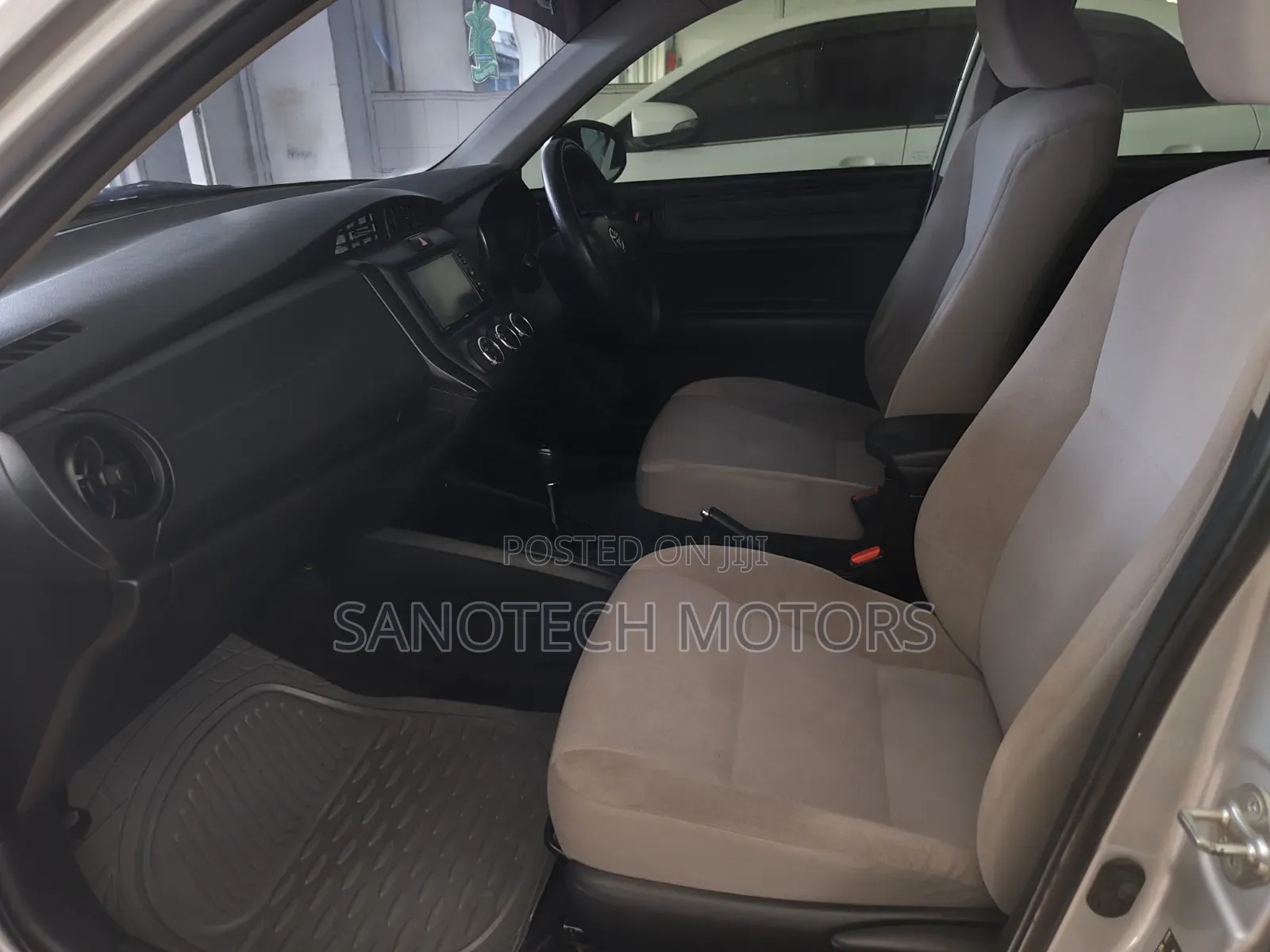 Toyota Axio 2016 Silver
