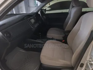 Toyota Axio 2016 Silver