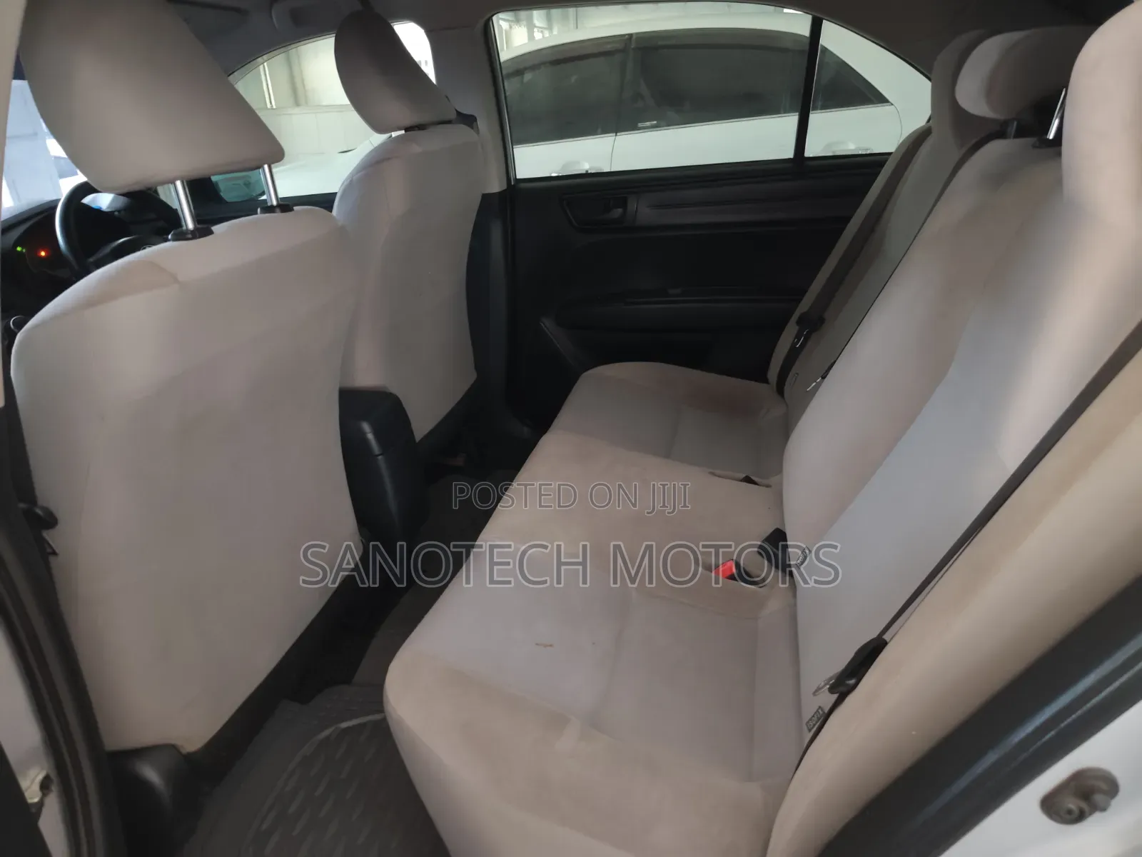 Toyota Axio 2016 Silver