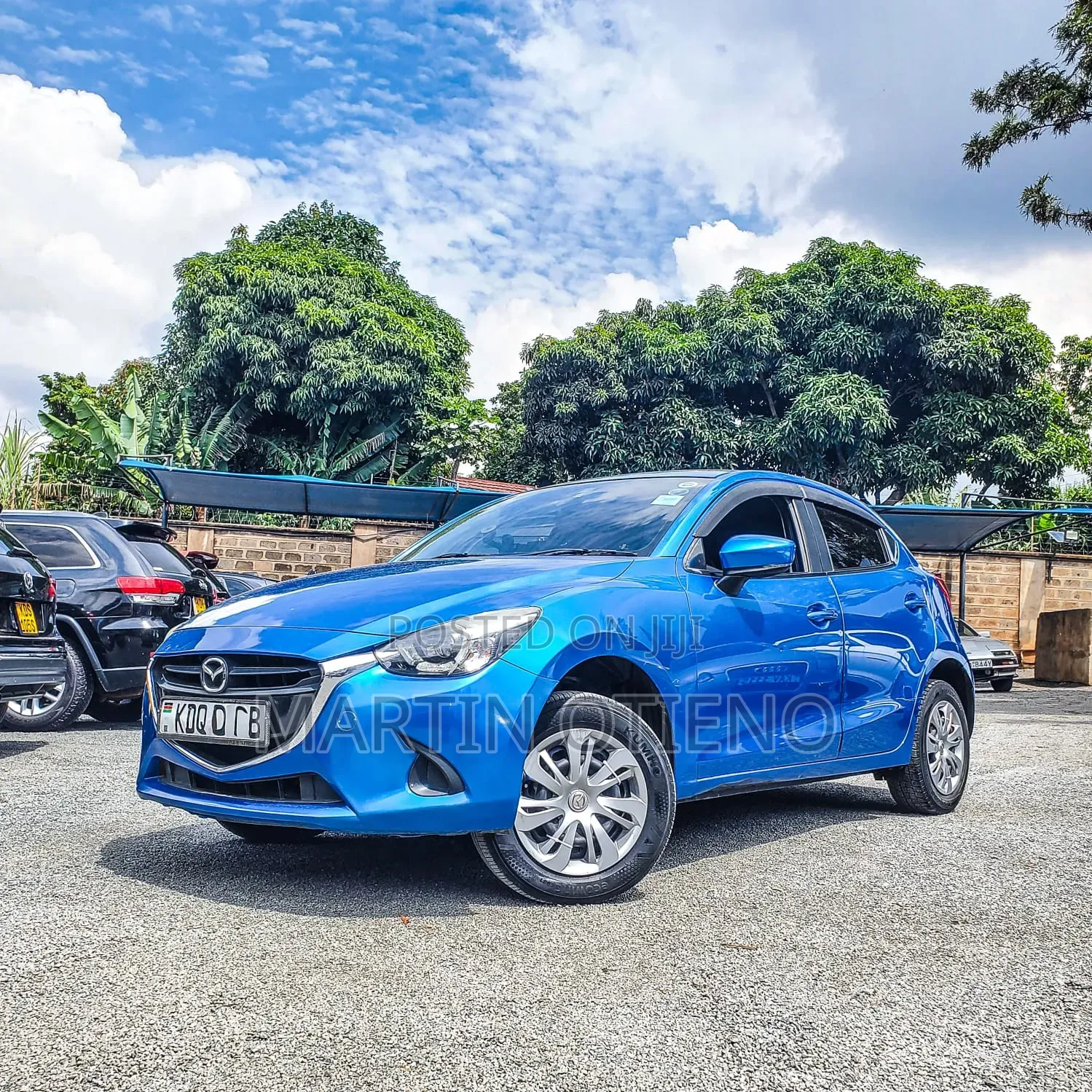 Mazda Demio 2017 Blue