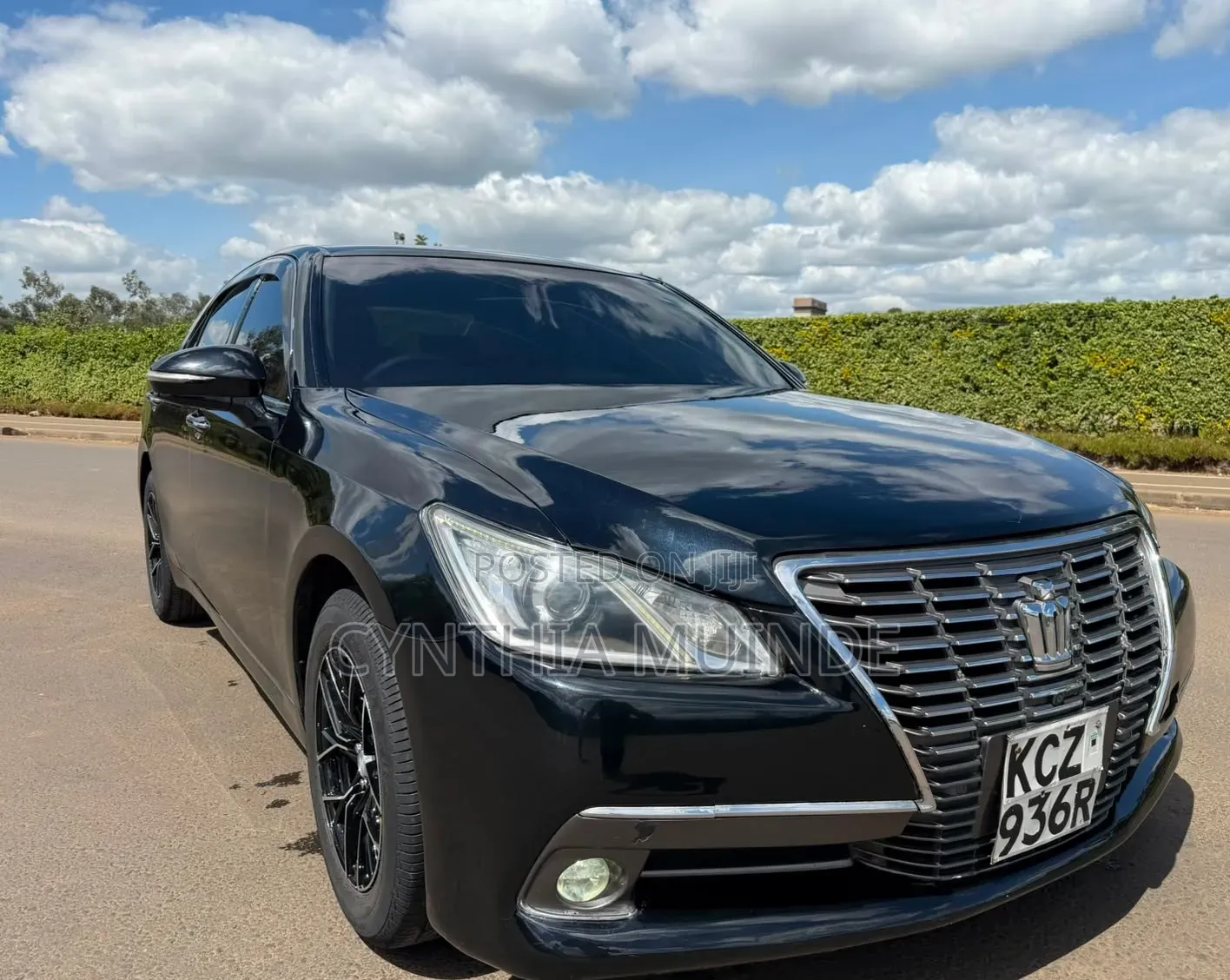 Toyota Crown 2013 Black