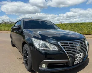 Toyota Crown 2013 Black