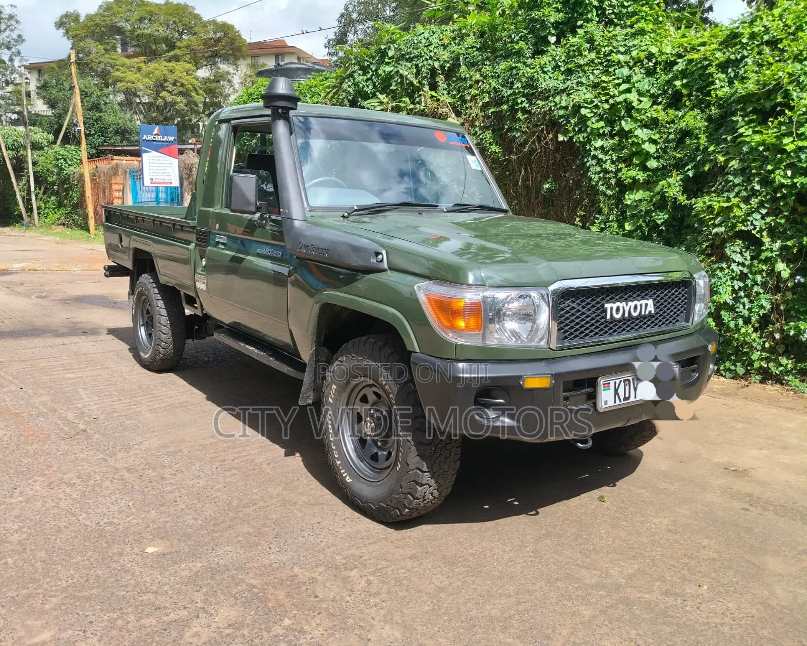 Toyota Land Cruiser 79 Series 2008 Green