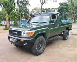 Toyota Land Cruiser 79 Series 2008 Green