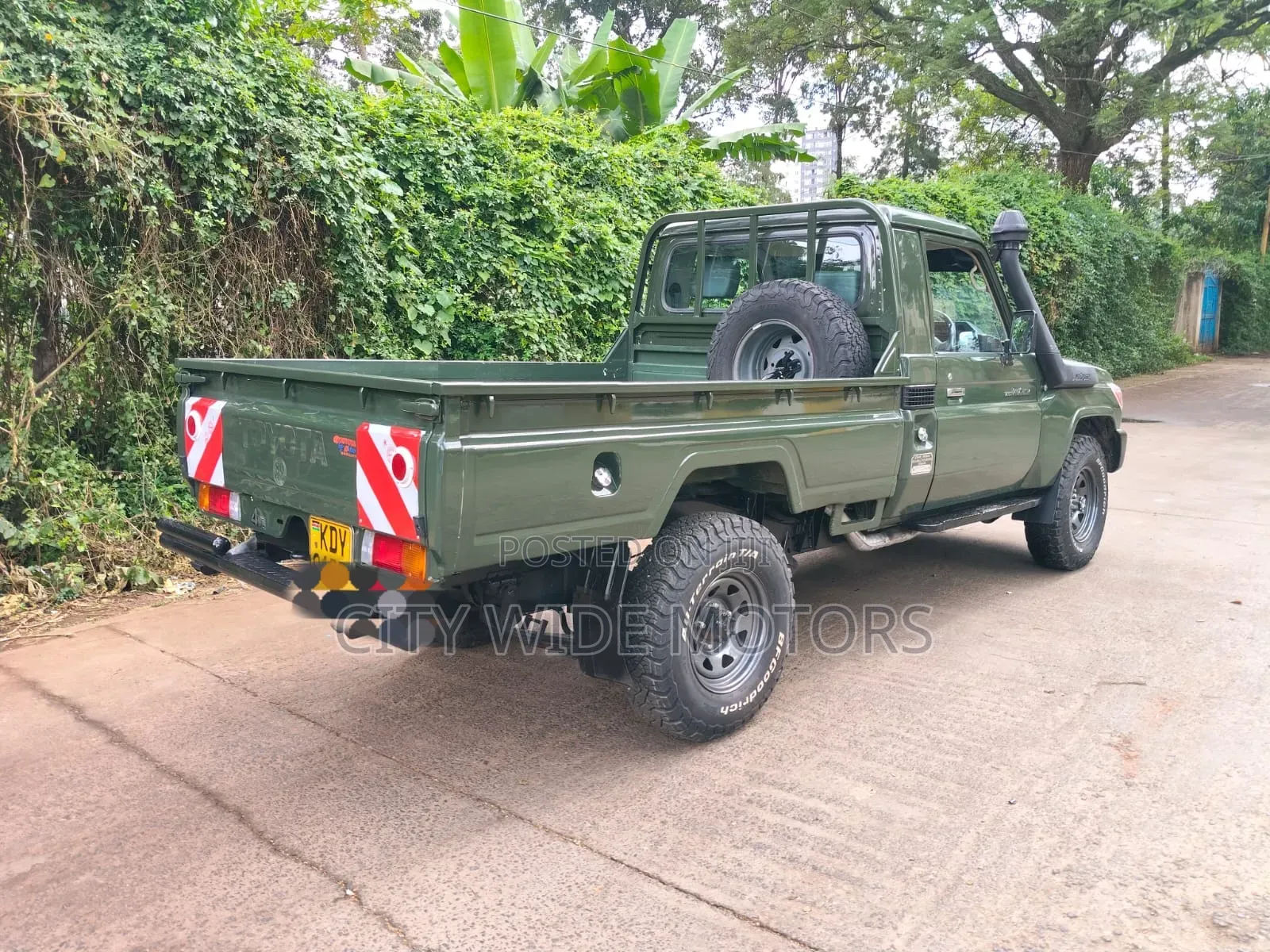 Toyota Land Cruiser 79 Series 2008 Green