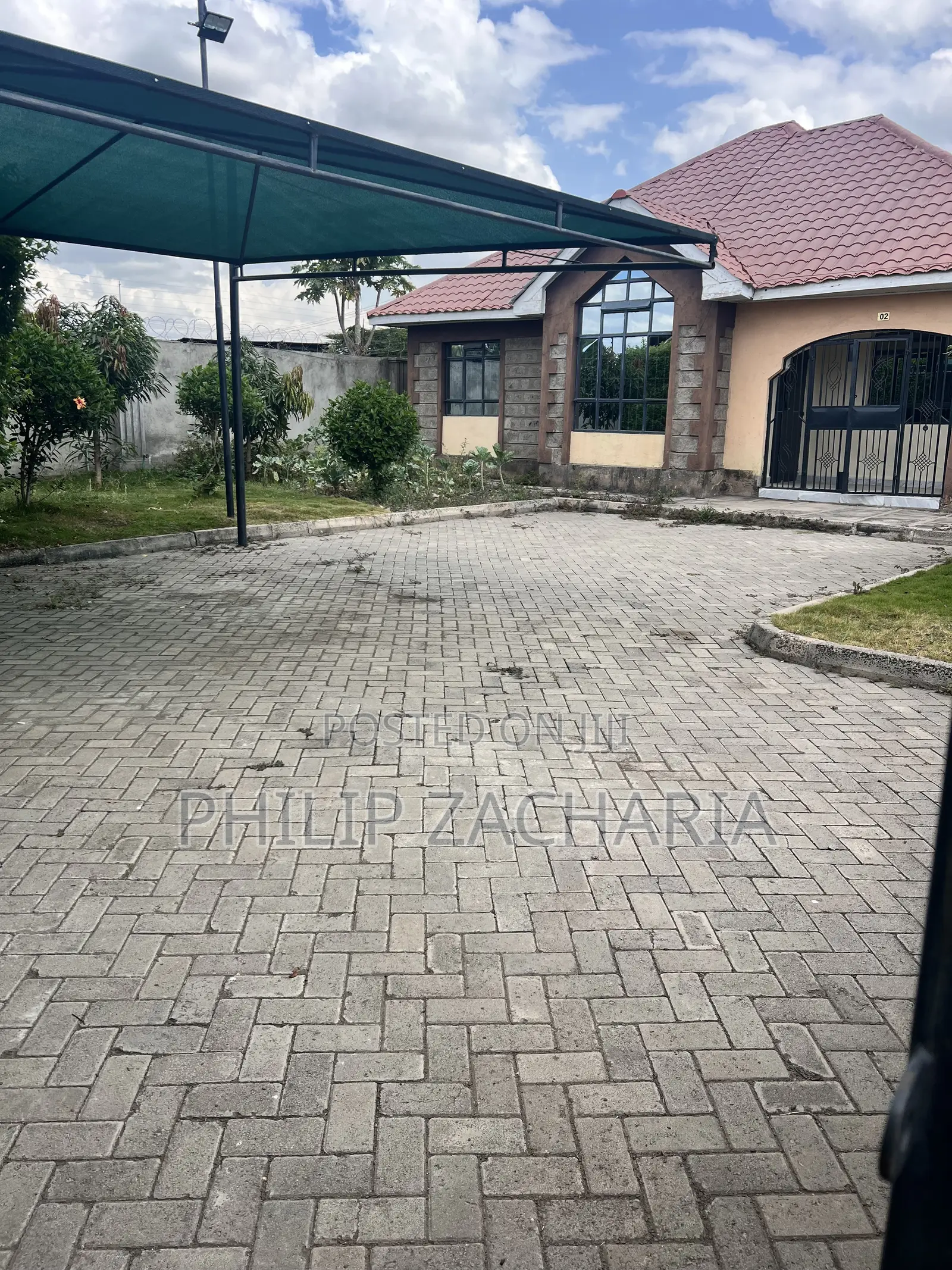 3bdrm Bungalow in Ac Park, Kamulu for rent