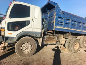 Mitsubishi Mahewa Mguu Kumi
