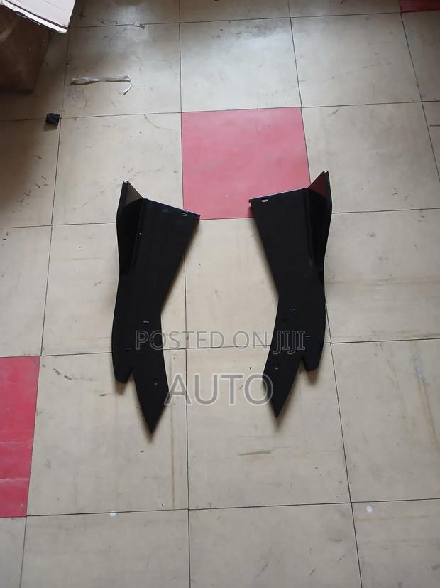 Universal Shark Fin Rear Bumper Diffuser Kit | Racing Style Aero Fins - thumbnail 2